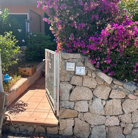 Giardino Viale Degli Ulivi, 7 Nyaraló *